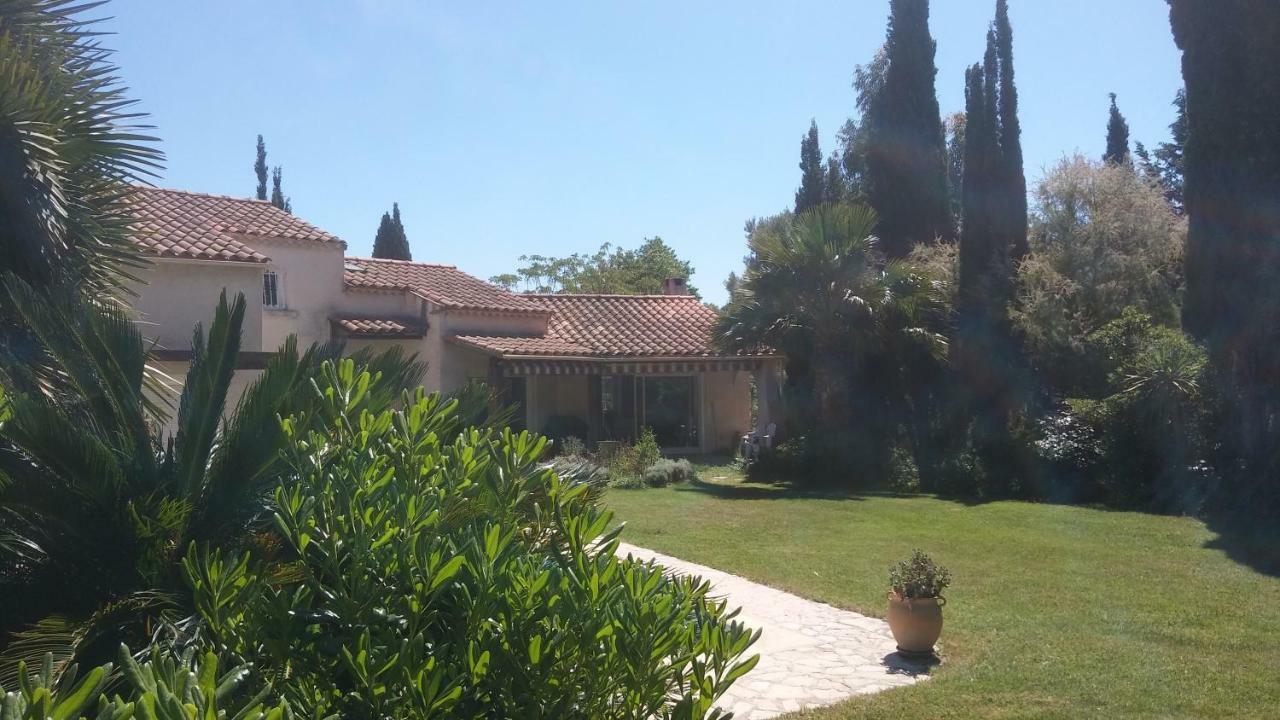 Villa Le Clos Fleuri นาร์บอนน์ ภายนอก รูปภาพ