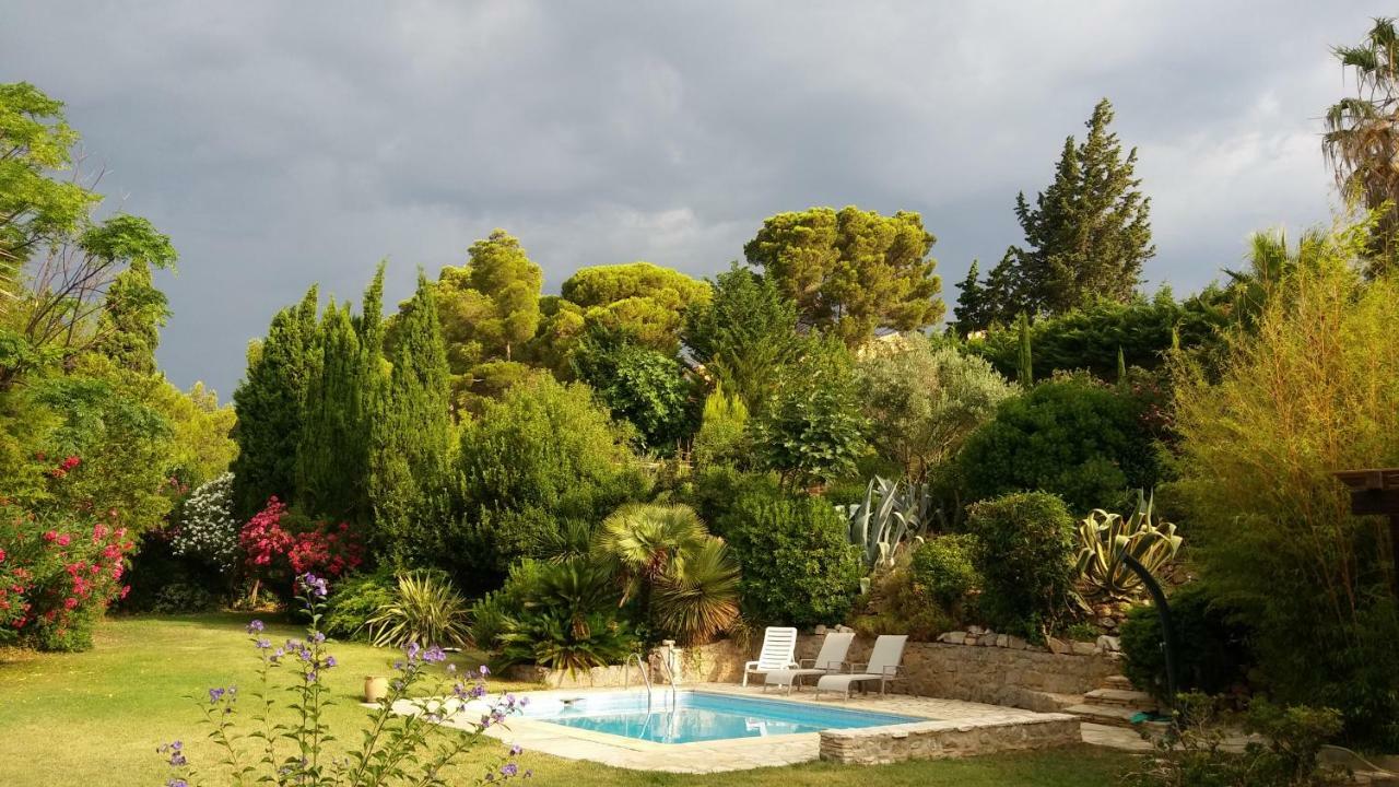 Villa Le Clos Fleuri นาร์บอนน์ ภายนอก รูปภาพ